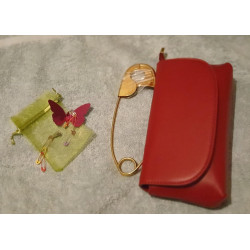 Tasche mit Sicherheitsnadelgriff