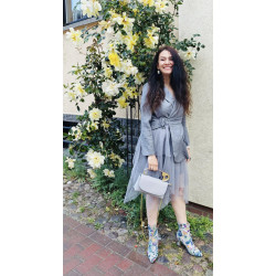 Tasche mit Sicherheitsnadelgriff