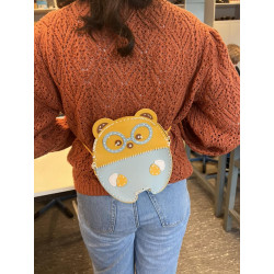 leder Tasche 1 Der kleine Minion mit der Brille